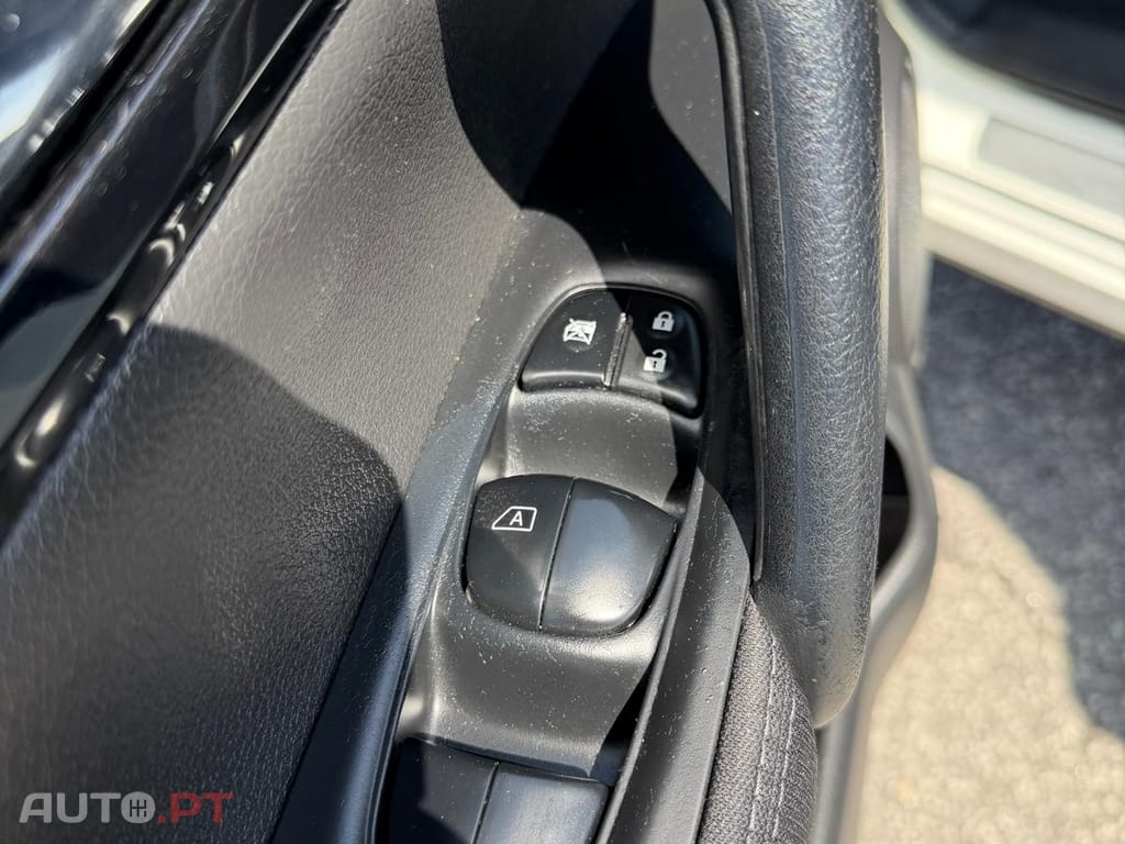 Nissan Qashqai 1.5 dCi N-Connecta 18