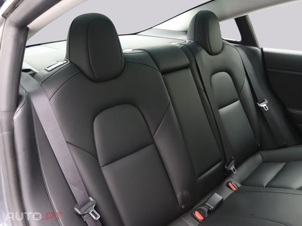 Tesla Model 3 Standard RWD Plus 92%