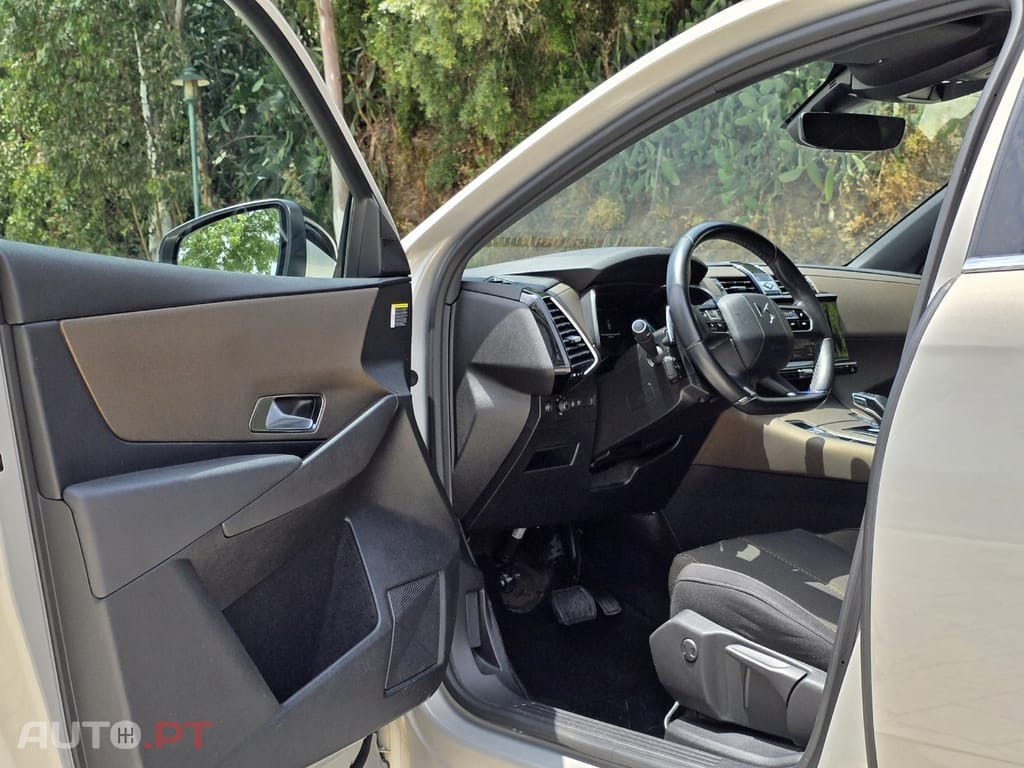 DS DS7 Crossback E-Tense Bastille+ EAT8