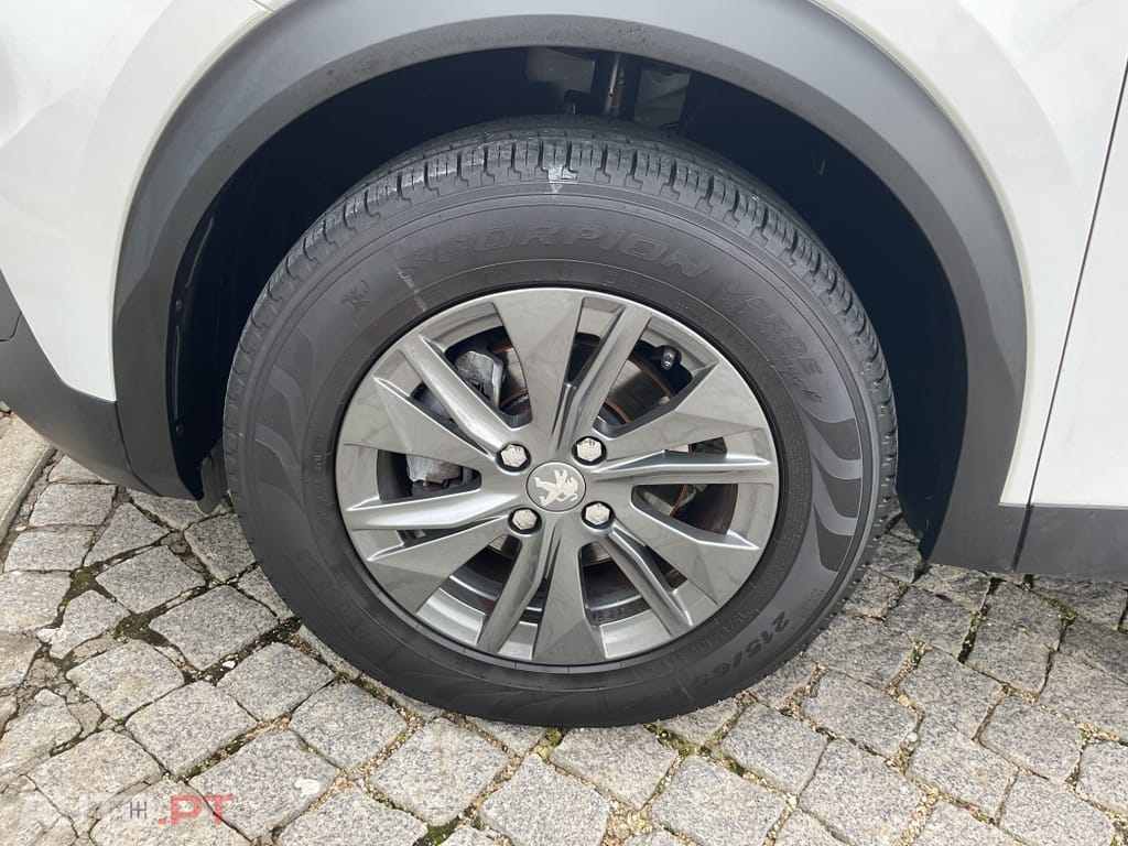 Peugeot 2008 1.2 PureTech Active Pack