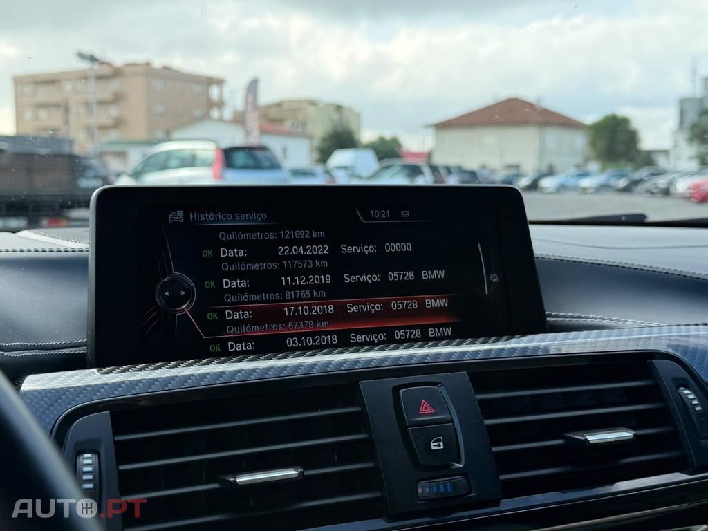 BMW M4 Auto