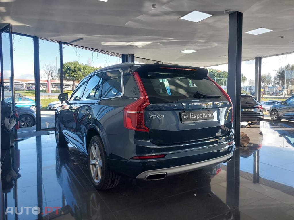 Volvo XC90 2.0 T8 PHEV Momentum Plus AWD