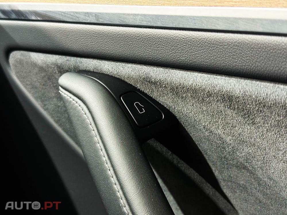 Tesla Model Y Long Range Dual Motor AWD