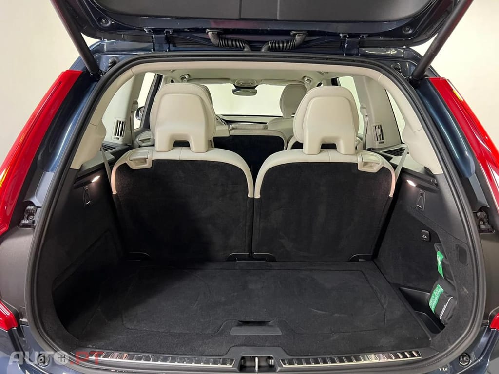 Volvo XC90 T8 455 PHEV AWD Core Auto