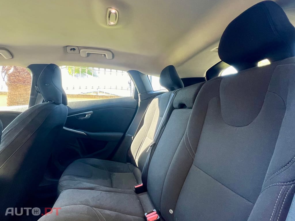 Volvo V40 1.6 diesel caixa automática