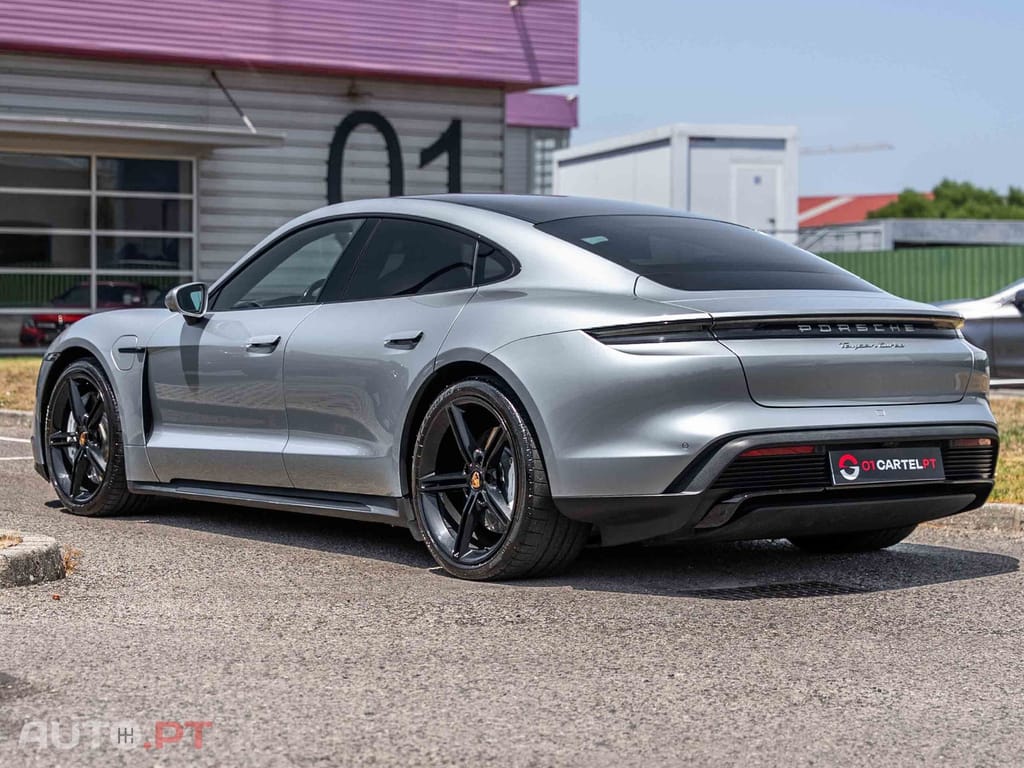 Porsche Taycan Turbo