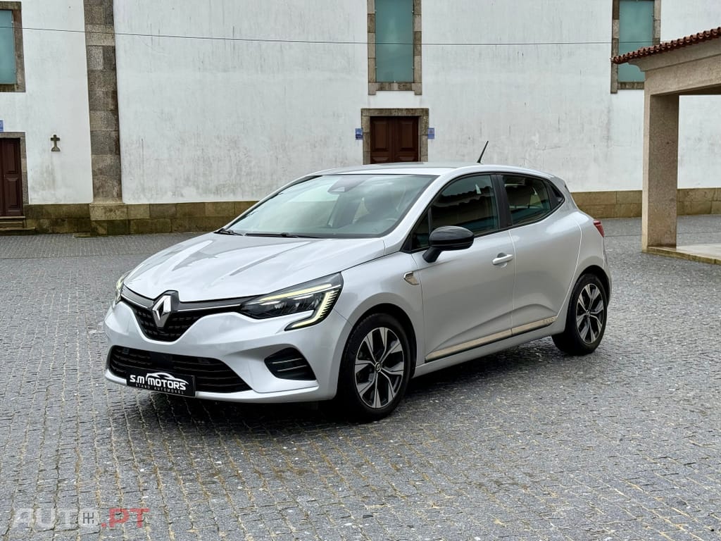Renault Clio 1.6 E-Tech Intens