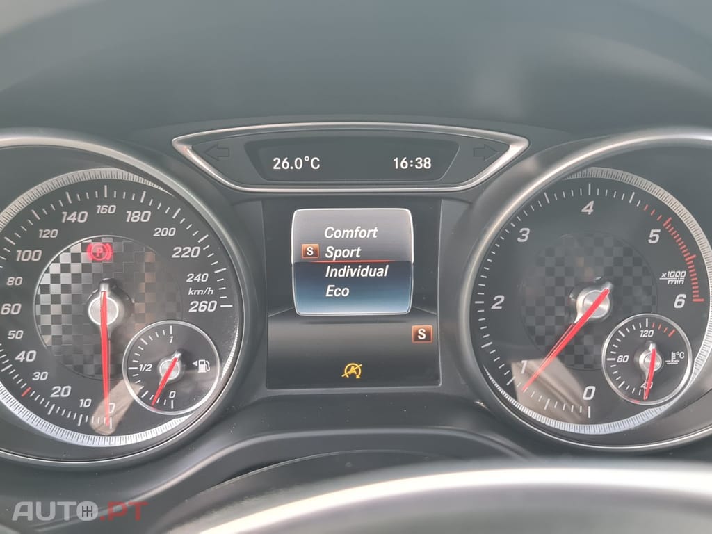 Mercedes-Benz A 180 d AMG Line