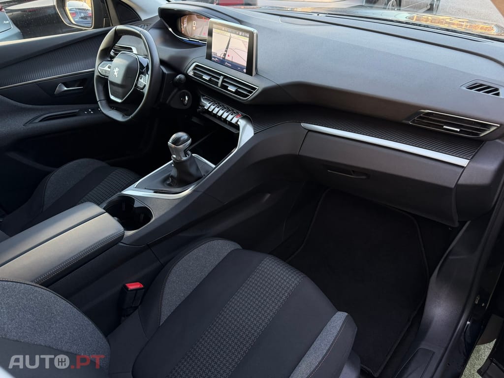 Peugeot 3008 1.5 BlueHDi Active