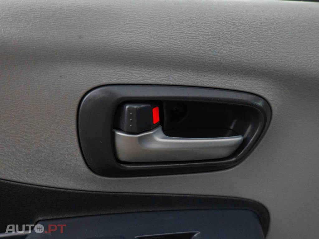 Nissan Pixo 1.0 Visia