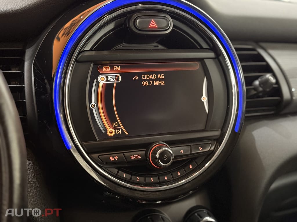 MINI Cooper Cooper D