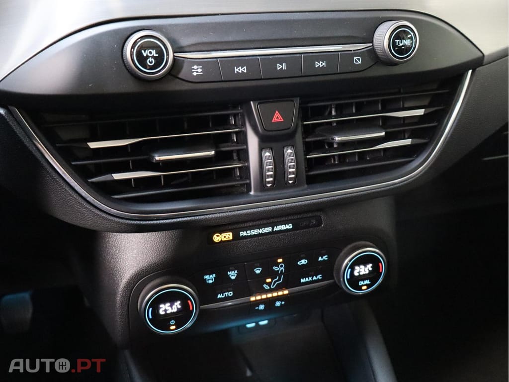 Ford Focus 1.5 TDCI 120cv TITANIUM