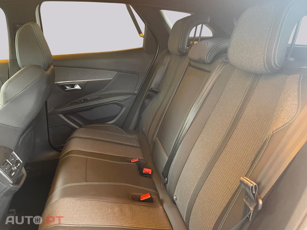 Peugeot 3008 1.6 Hybrid  Allure Pack