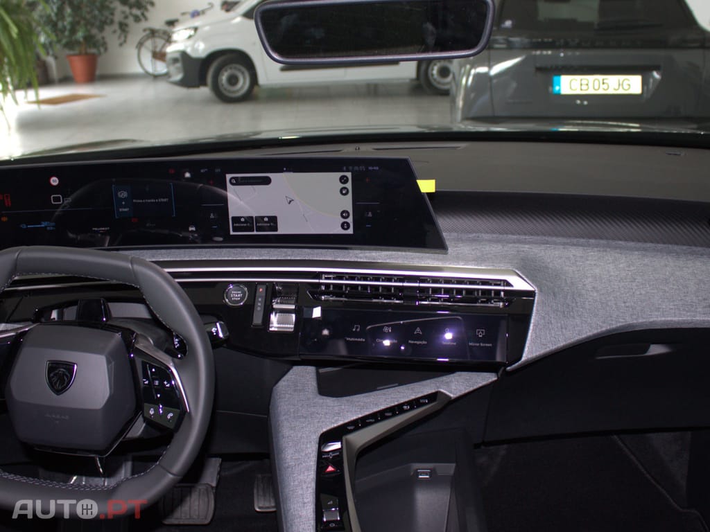 Peugeot E-5008 Allure Elétrico 210 cv - Bateria 73 kWh