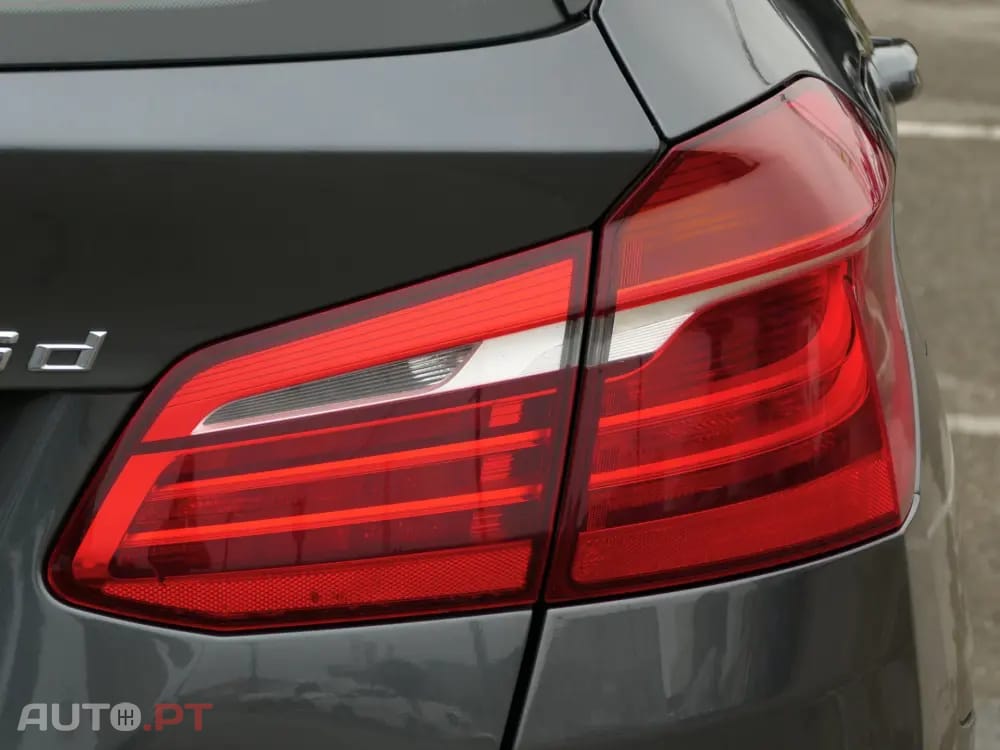 BMW 216 d Advantage Auto