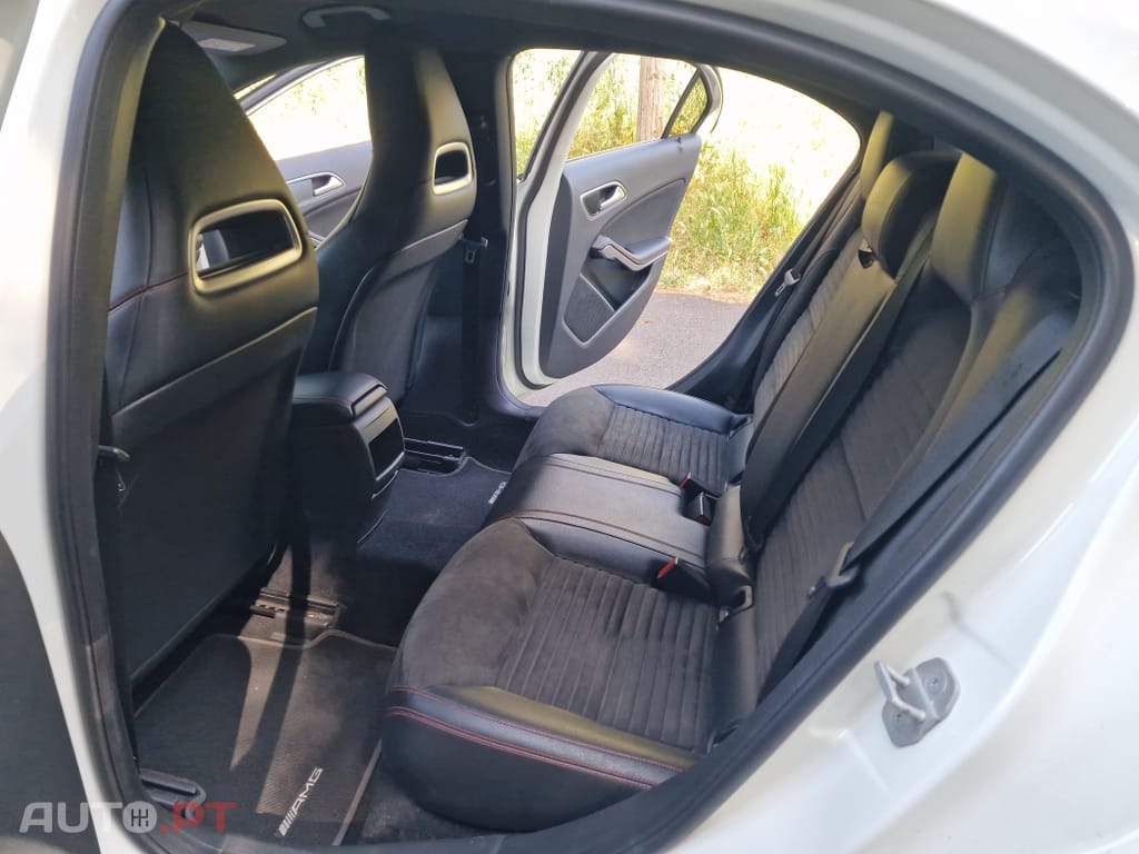 Mercedes-Benz A 180 d AMG Line