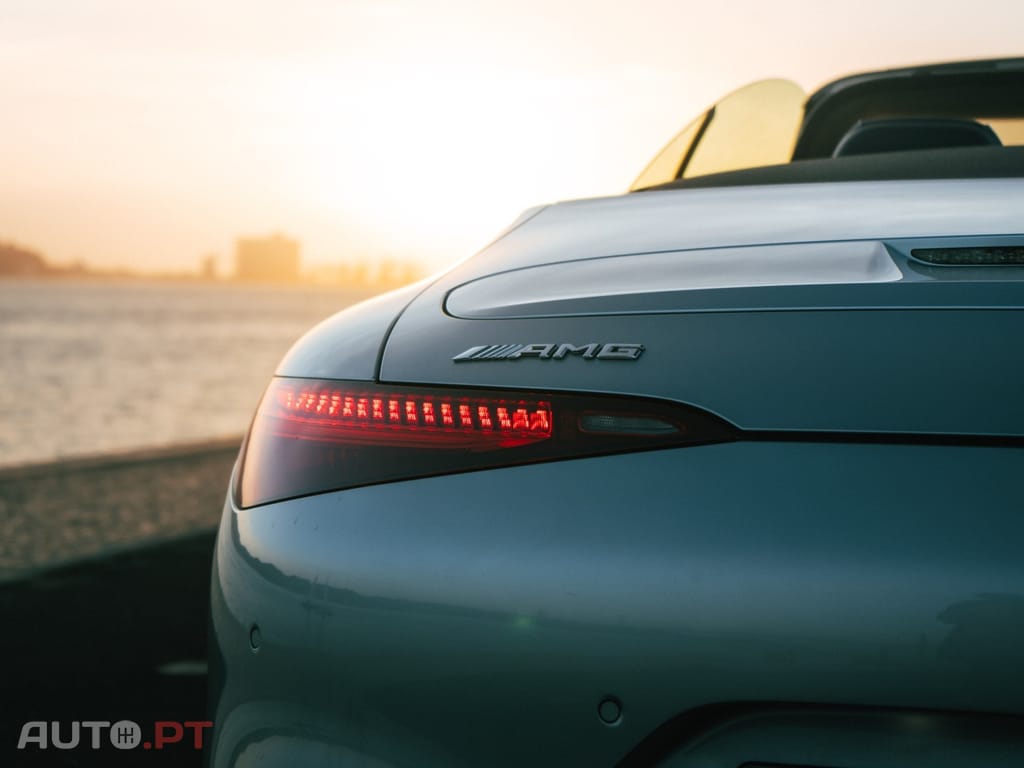 Mercedes-Benz SL 43 AMG Standard