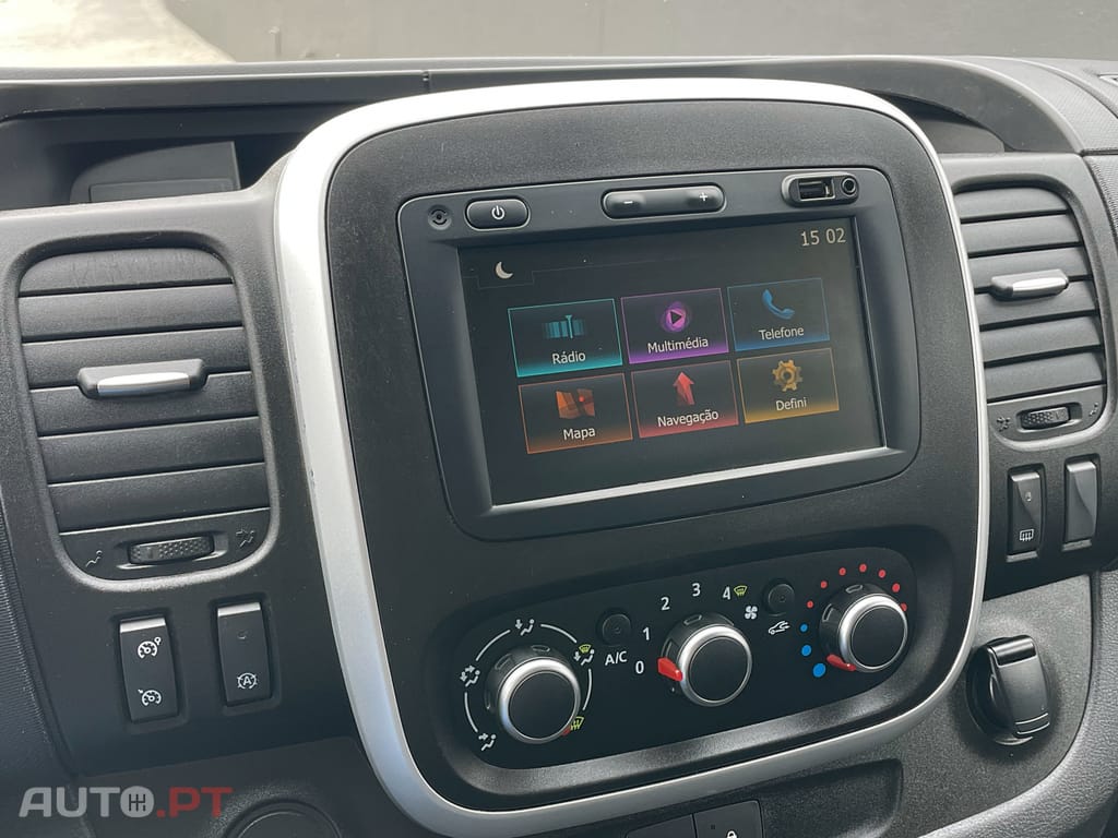 Renault Trafic 2.0 dCi IVA Dedutível