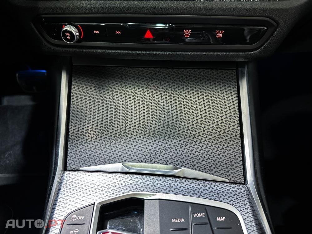 BMW 330 e Pack 50 anos M Auto