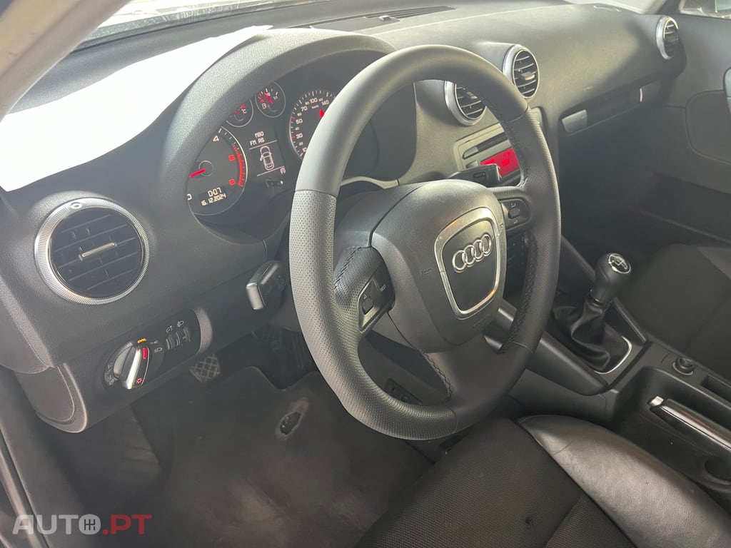 Audi A3 Sportback 1.6 tdi S-Line