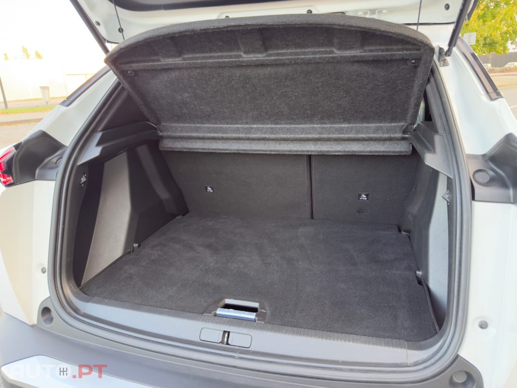 Peugeot 2008 PureTech 130 EAT8 Allure