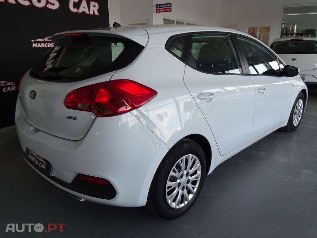 Kia Ceed 1.6 CRDi Urban