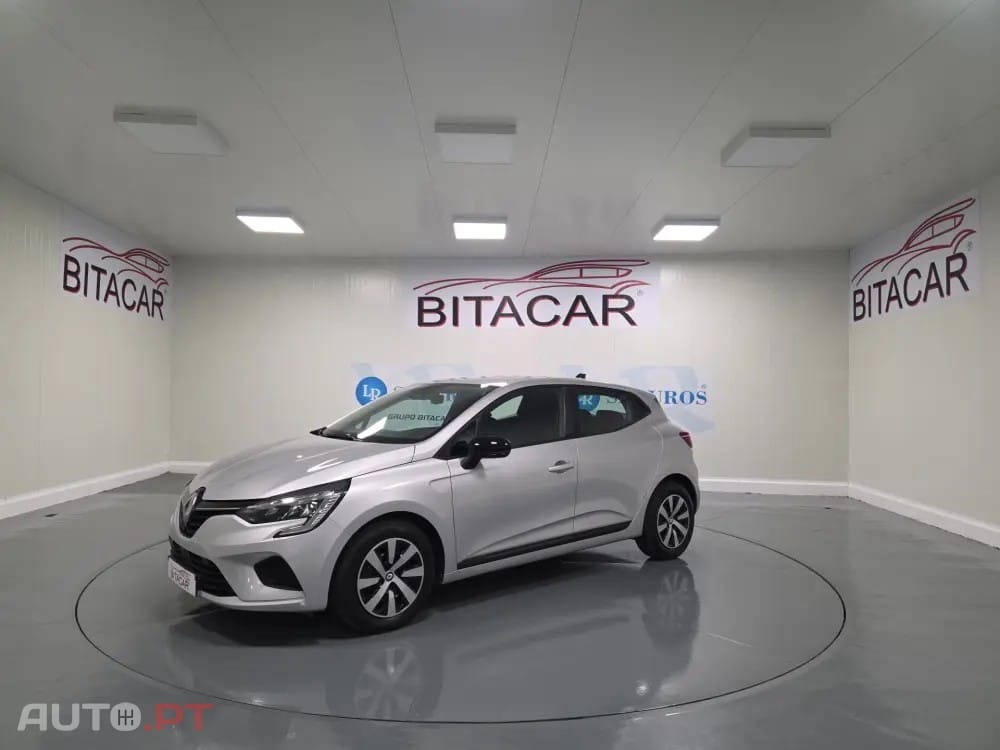 Renault Clio 1.0 TCe Evolution — fotografia 16