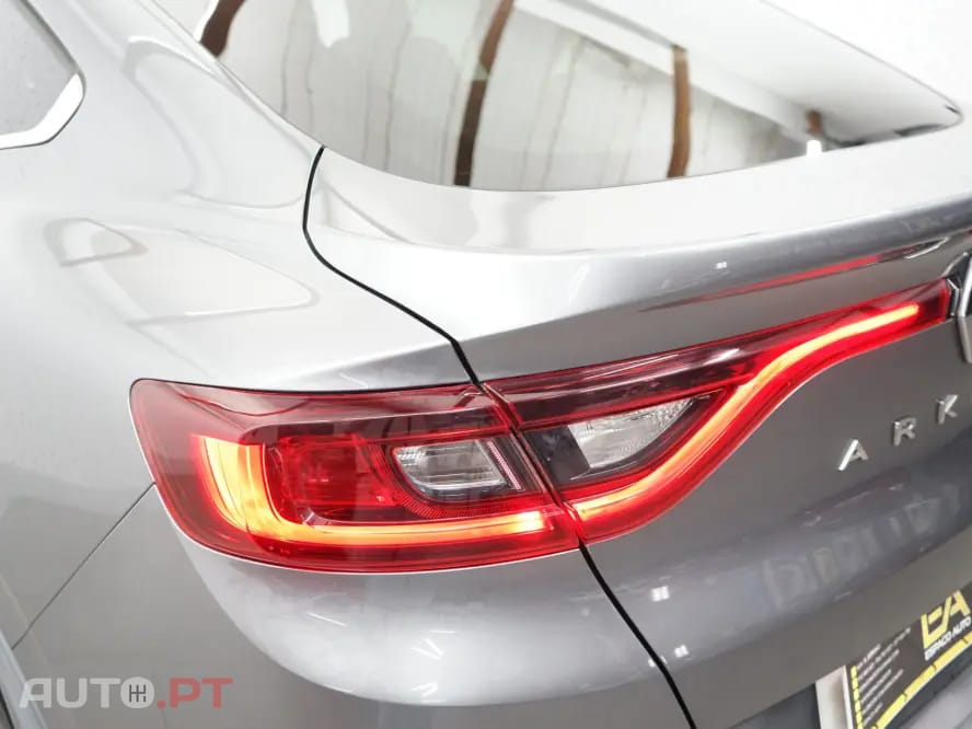 Renault Arkana 1.6 E-Tech Intens