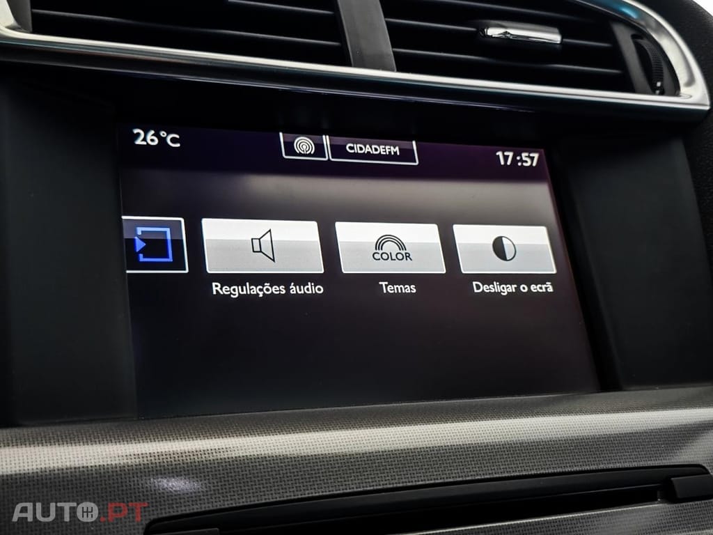 Citroen C4 1.2 e-THP Shine