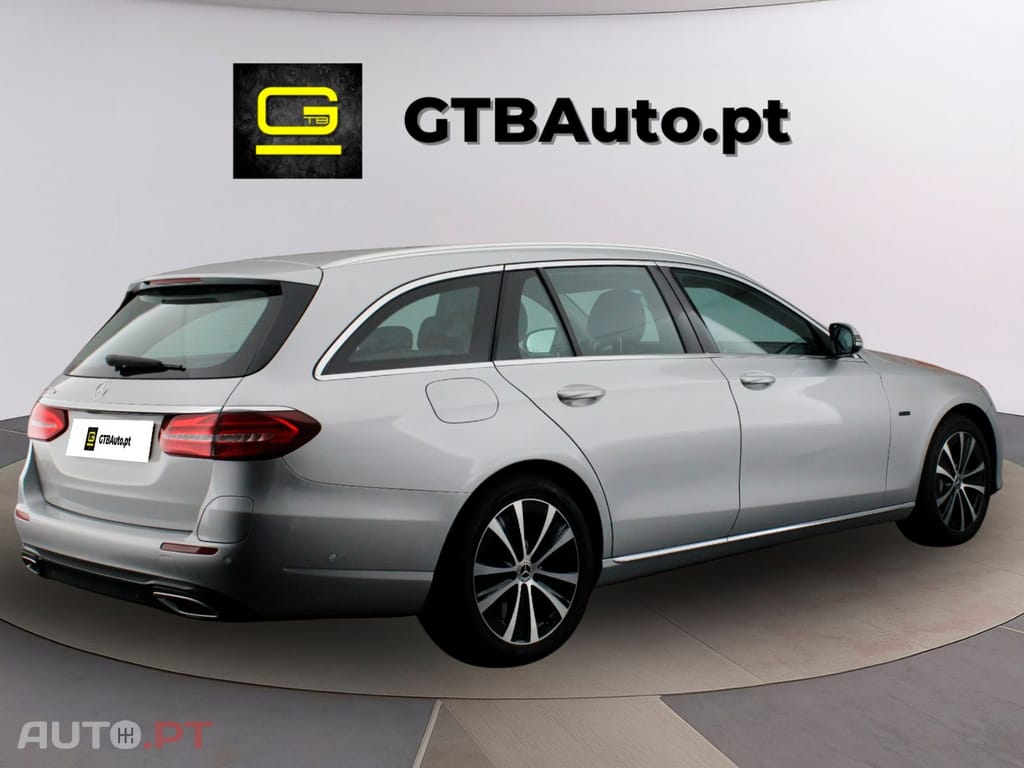 Mercedes-Benz E 300 DE AVANTGARDE I.V.A DEDUTÍVEL