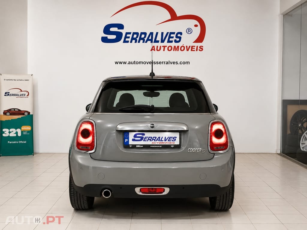 MINI Cooper Cooper D
