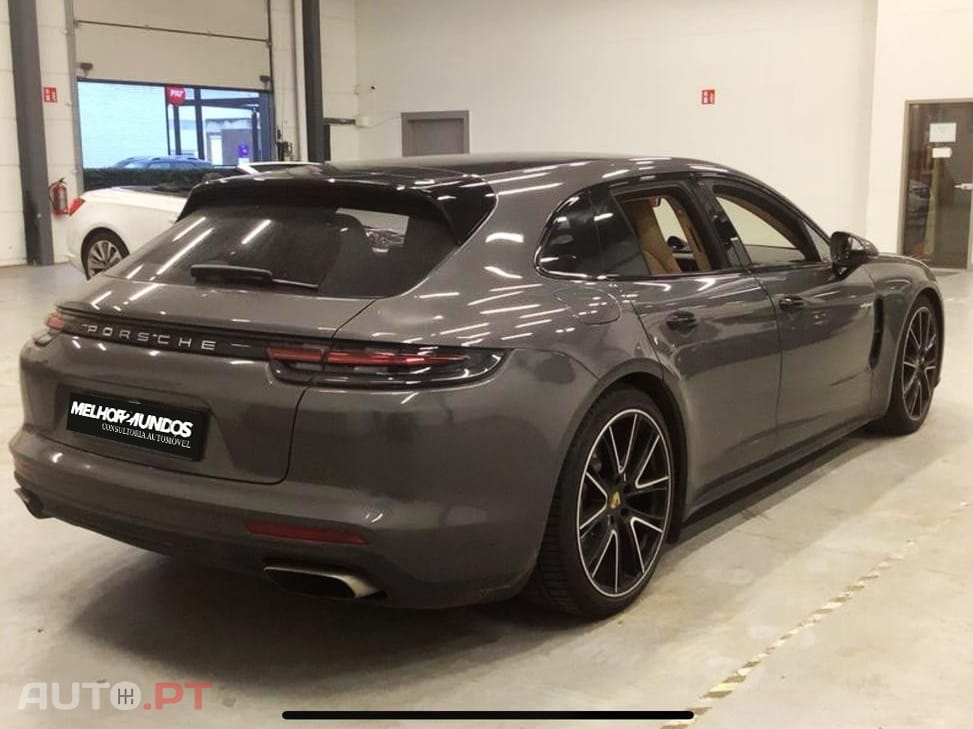 Porsche Panamera 4 E-Hybrid