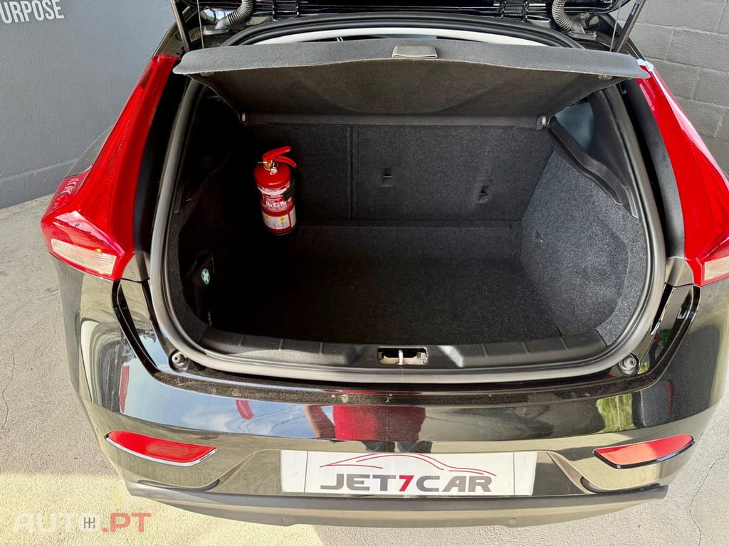 Volvo V40 2.0 D2 Momentum