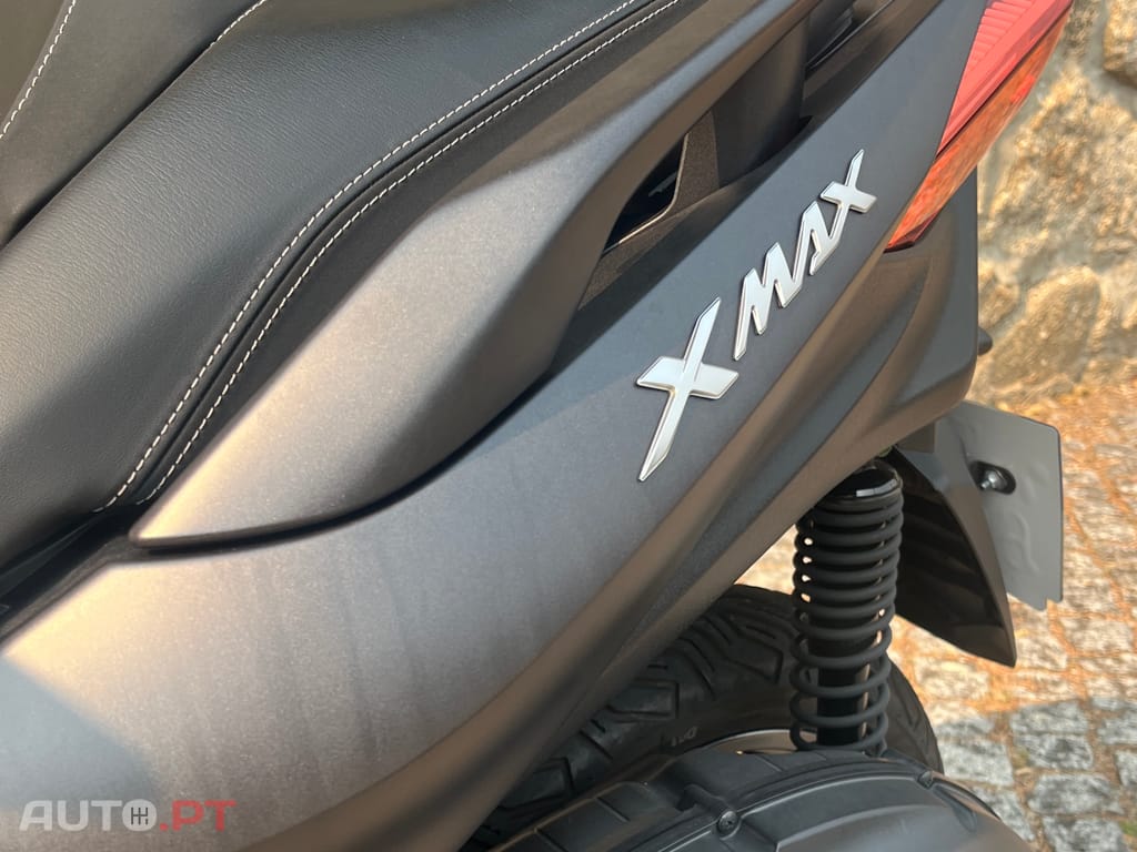 Yamaha X-Max 125