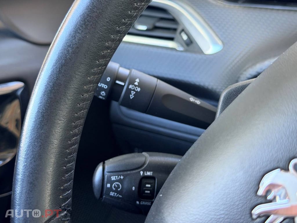 Peugeot 208 1.2 PureTech Style
