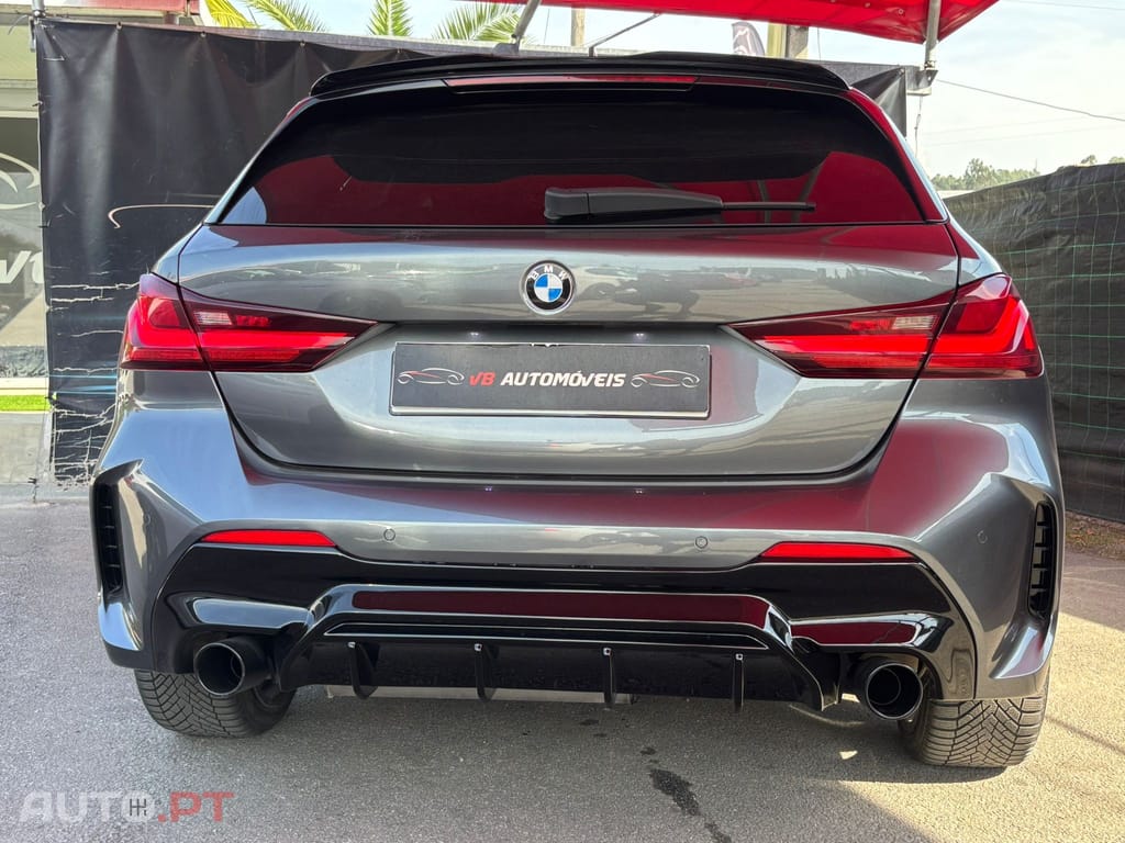 BMW 116 d Pack Desportivo M Auto