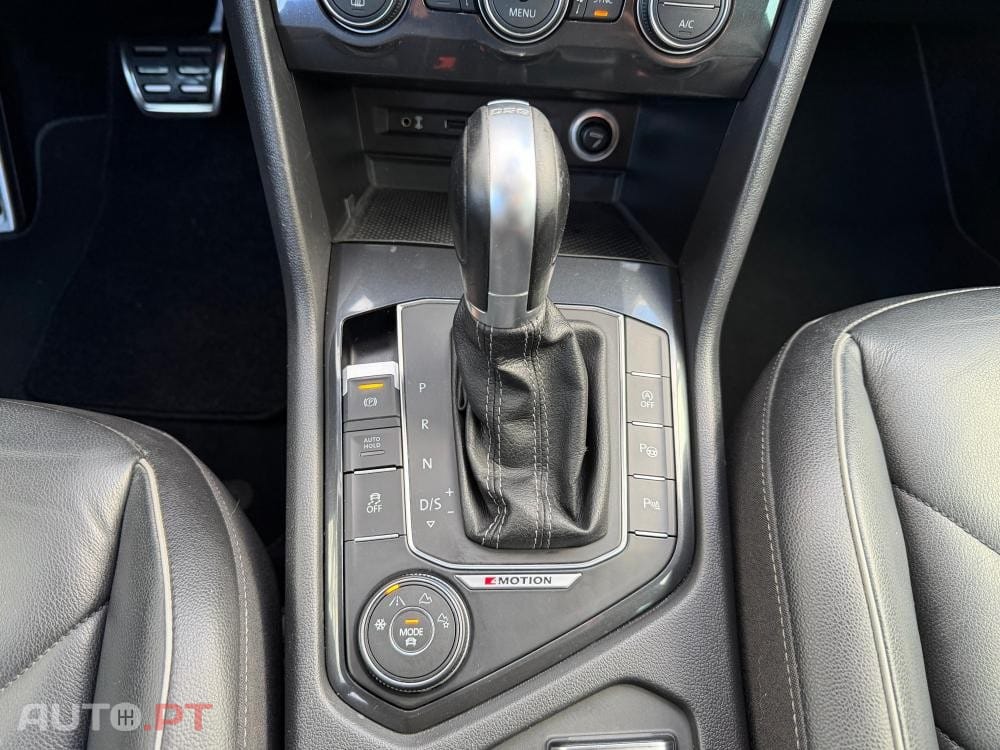 Volkswagen Tiguan 2.0 TDI R-Line DSG 4Motion