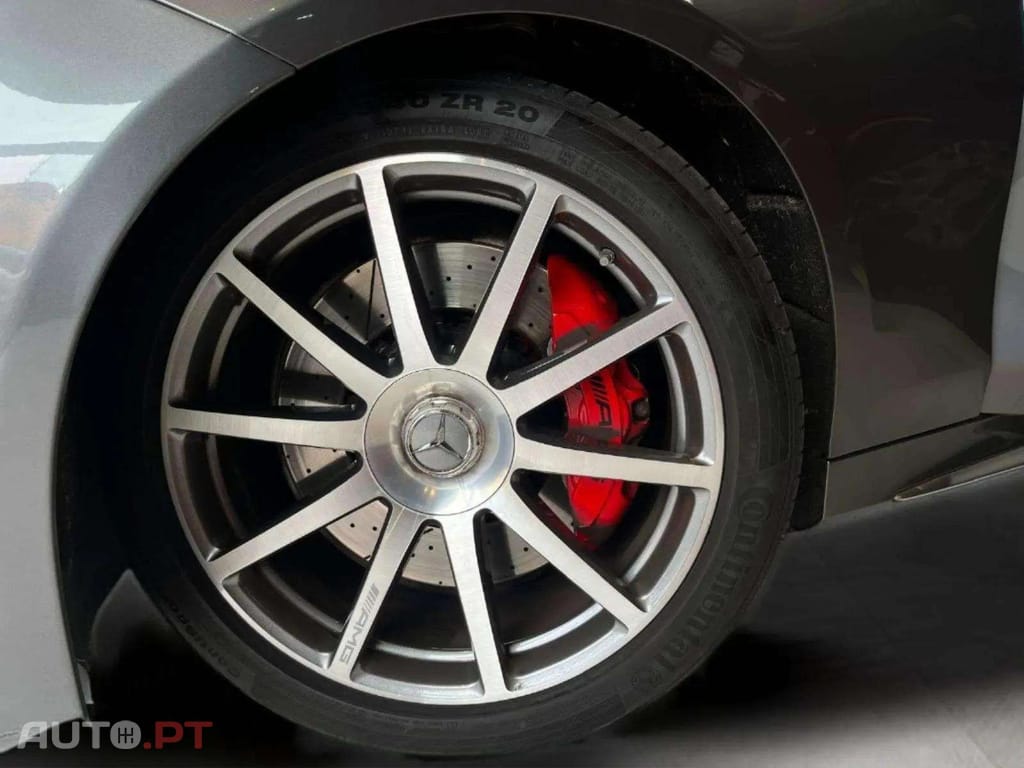 Mercedes-Benz S 63 AMG Coupe 4-Matic V8 BiTurbo 