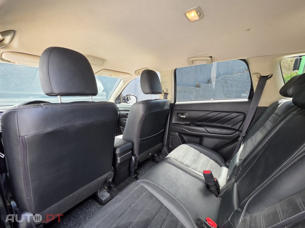 Mitsubishi Outlander 2.0 Intense Navi