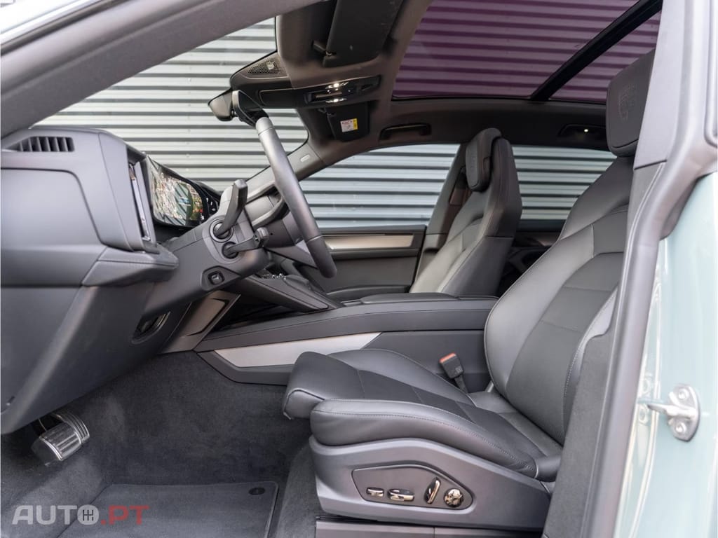 Porsche Cayenne Eletric
