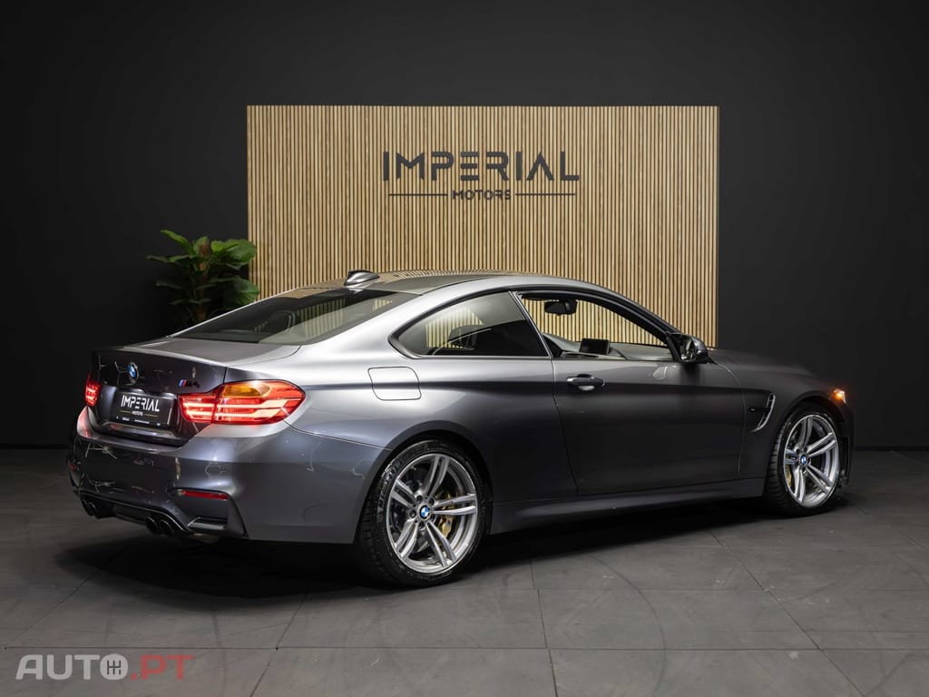 BMW M4 Auto