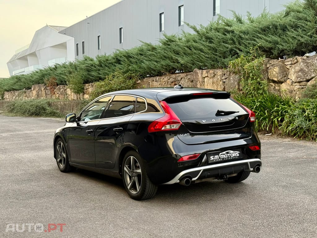 Volvo V40 1.6 D2 R-Design