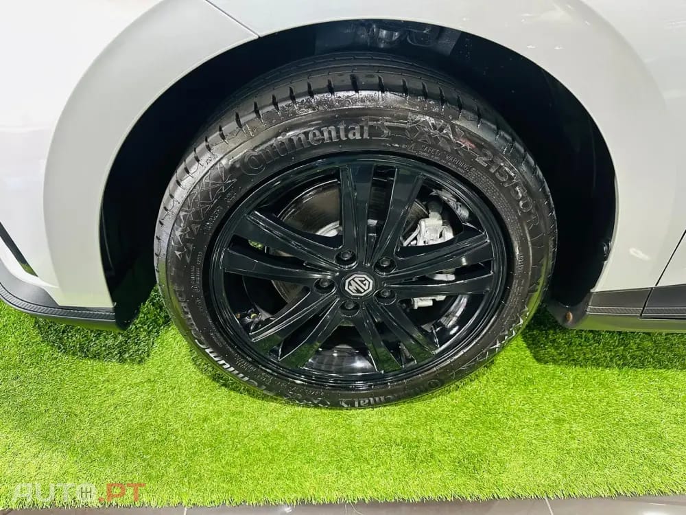 MG MG4 51 kWh Standard — fotografia 19