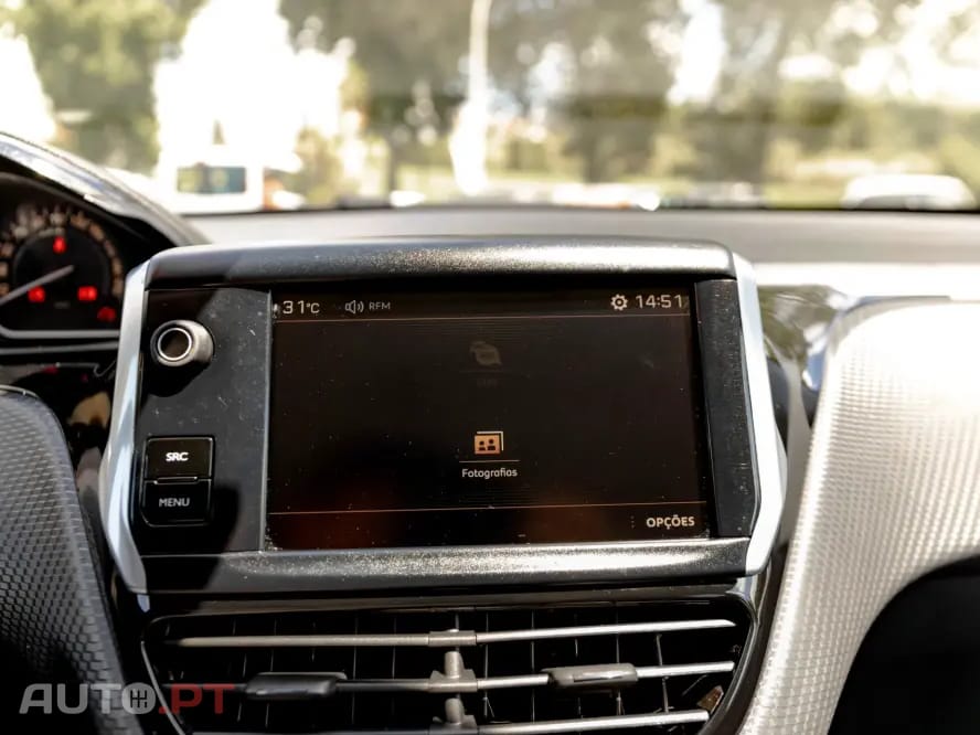 Peugeot 2008 1.6 BlueHDi Style