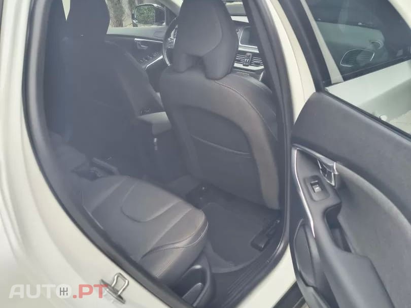 Volvo V40 Cross Country D2 You