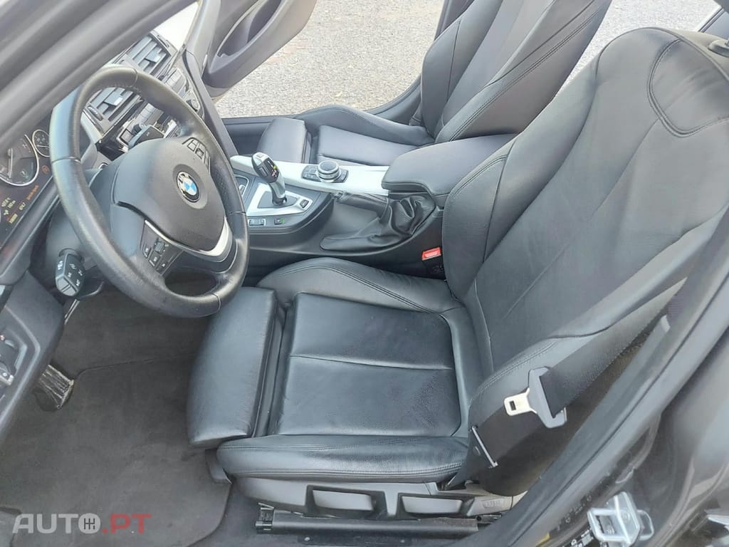 BMW 330 e iPerformance Line Luxury