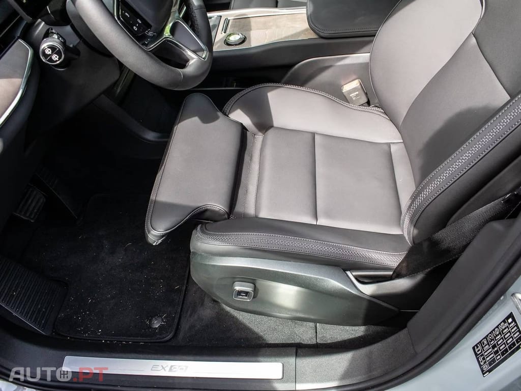 Volvo EX90 111 kWh Performance Plus