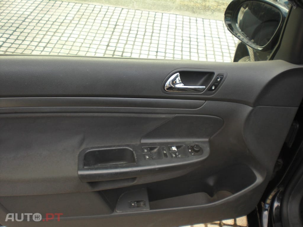 Volkswagen Golf 1.4 FSi Confortline