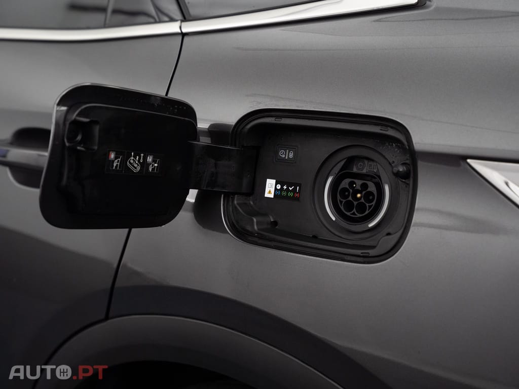 DS DS7 Crossback E-Tense Bastille+ EAT8