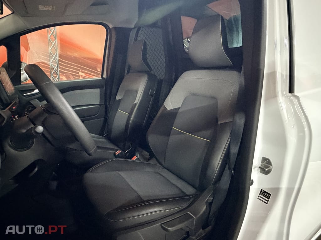 Renault Kangoo Rapid E-Tech